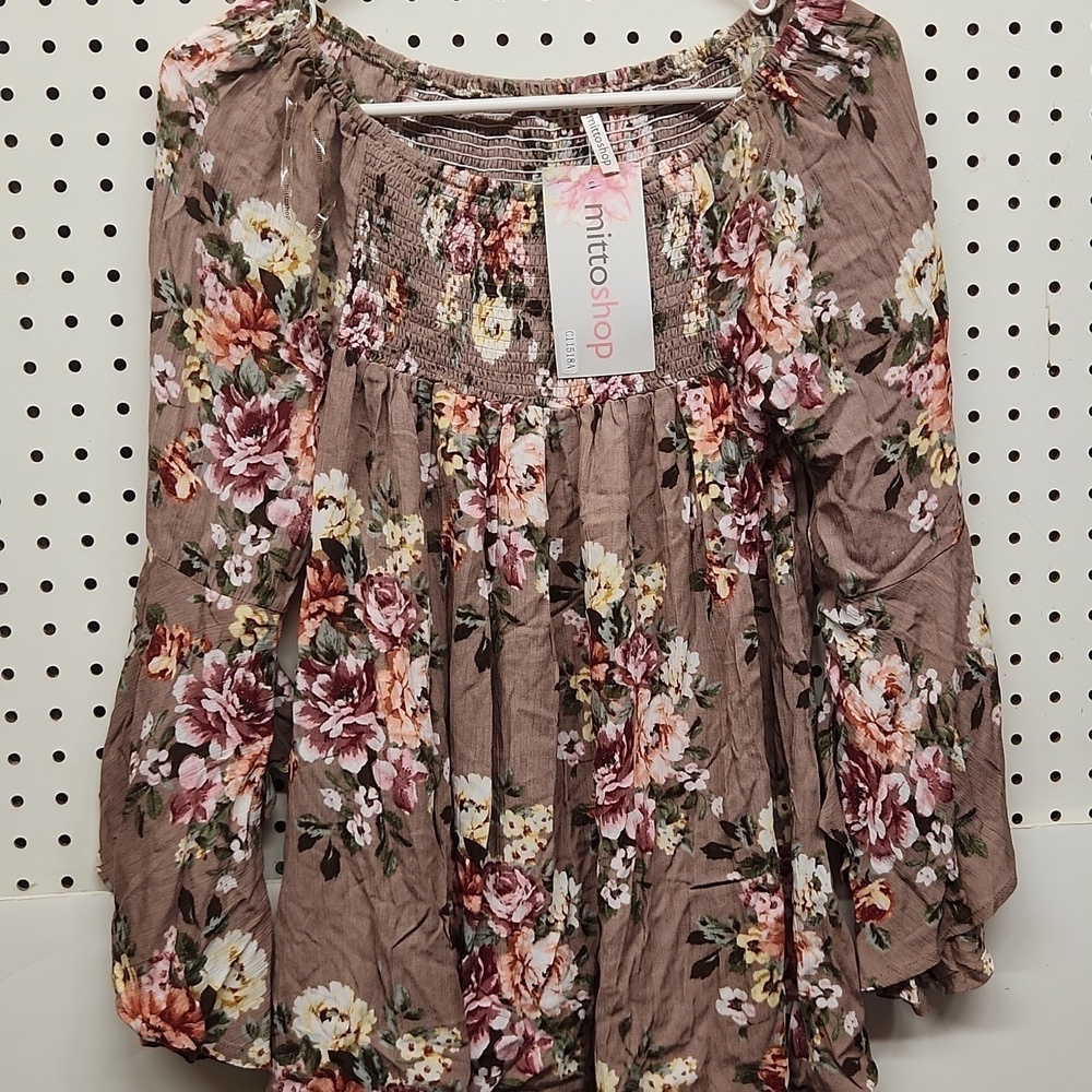 Mittoshop smocked top women's size medium NWT